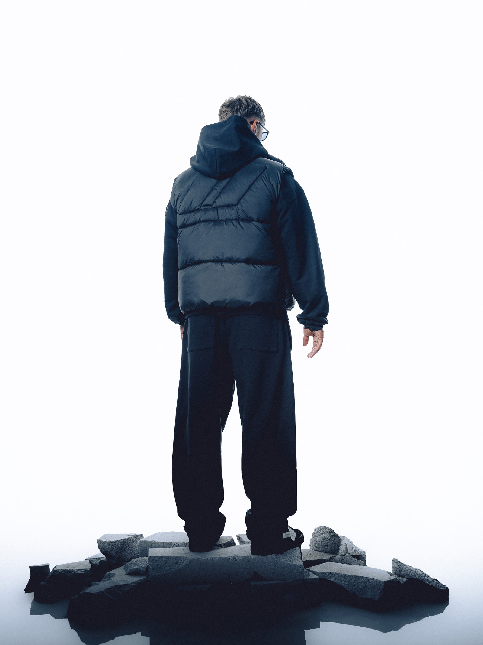 Vest ZERO black - gallery image 7