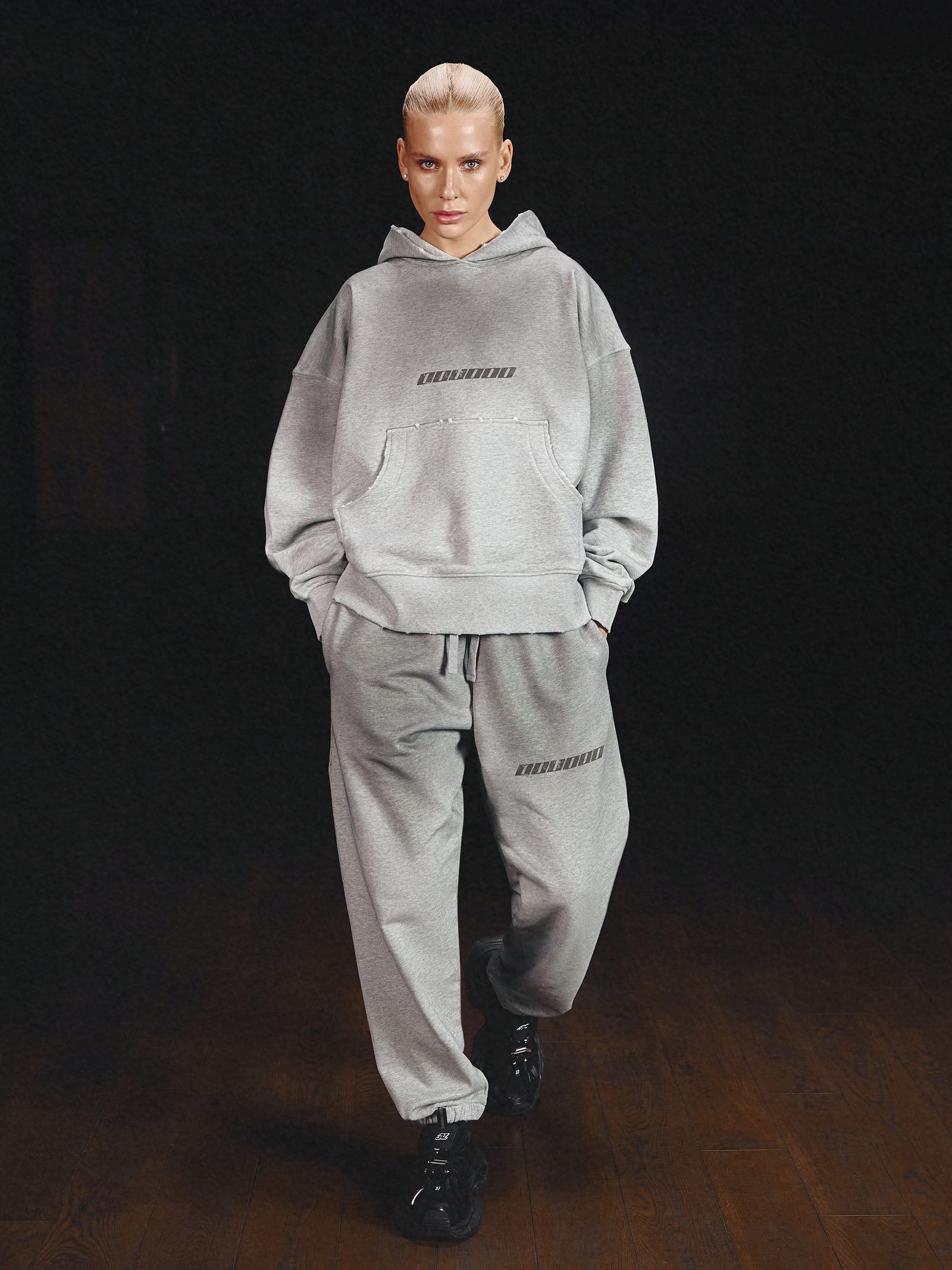 Joggers icon. dirty melange - gallery image 6