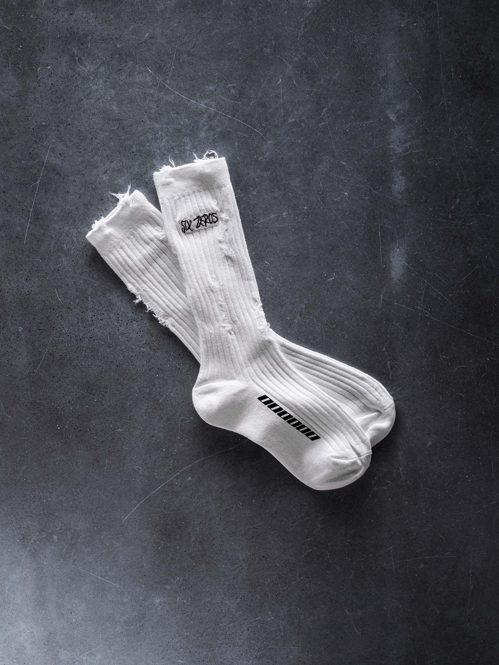 Socks SIX ZEROS white - gallery image 2