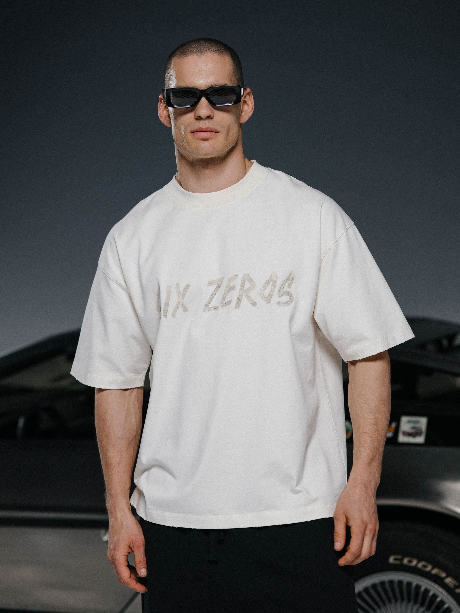 t-shirt TAPE off-white - gallery image 2