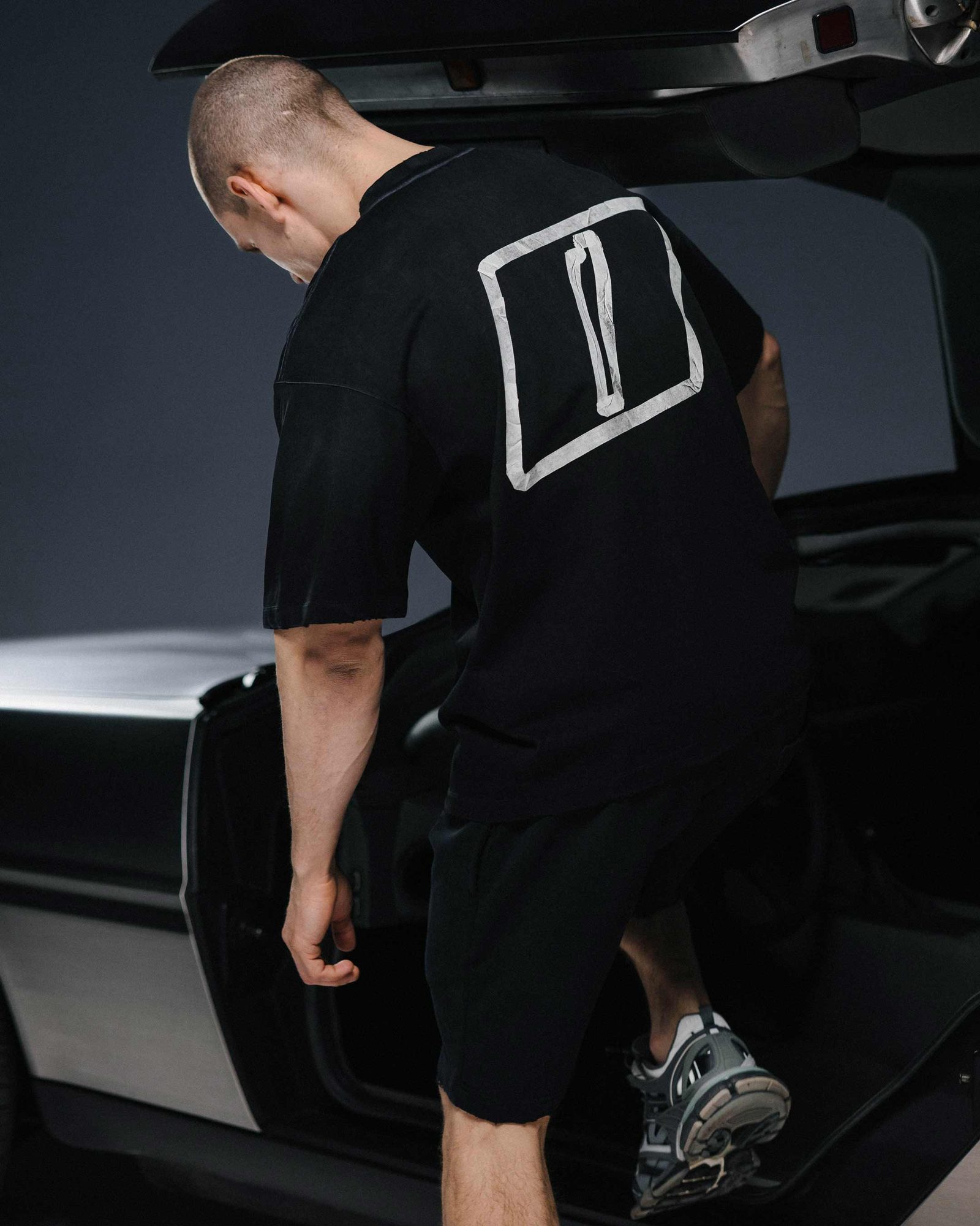 T-shirt TAPE washed black - gallery image 5