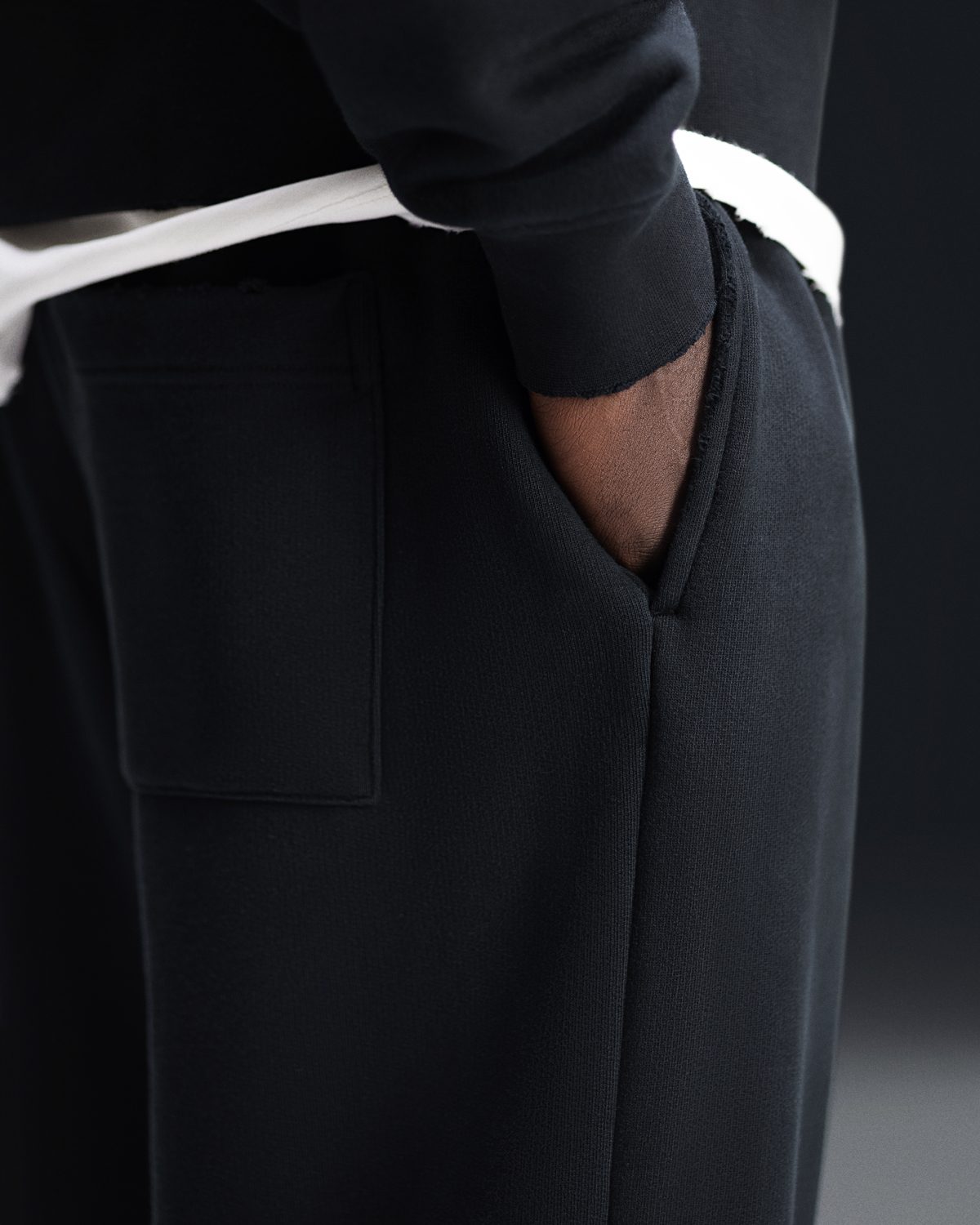 Straight pants ONE faded black - gallery image 9