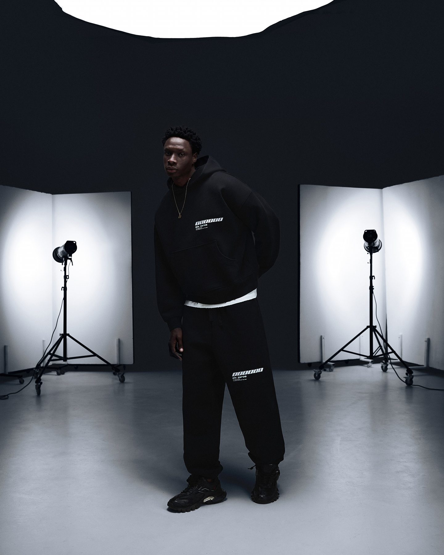 Hoodie MILLIONAIRE 2.0 black white - gallery image 6