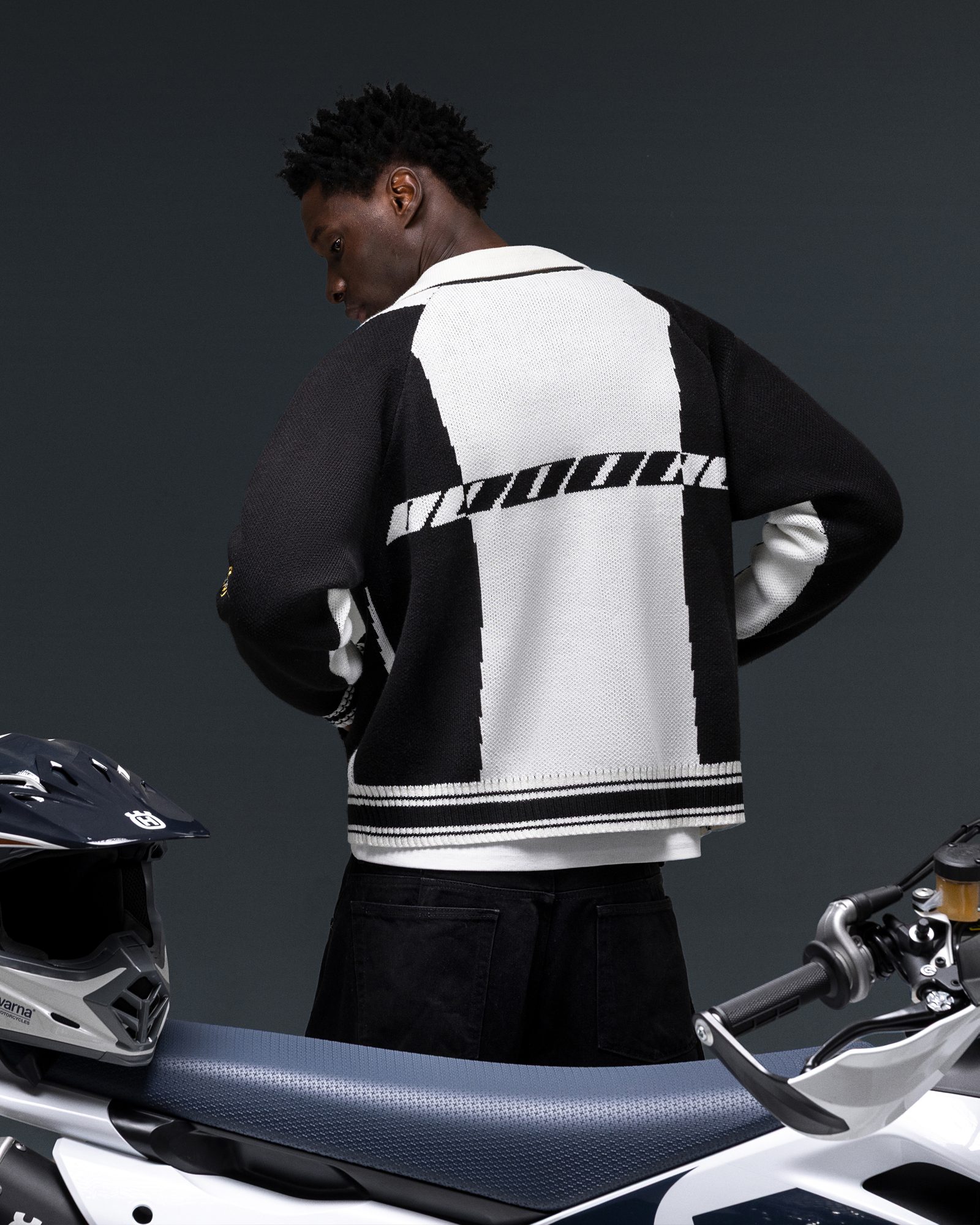 Zip-sweater ZERO black white - gallery image 2