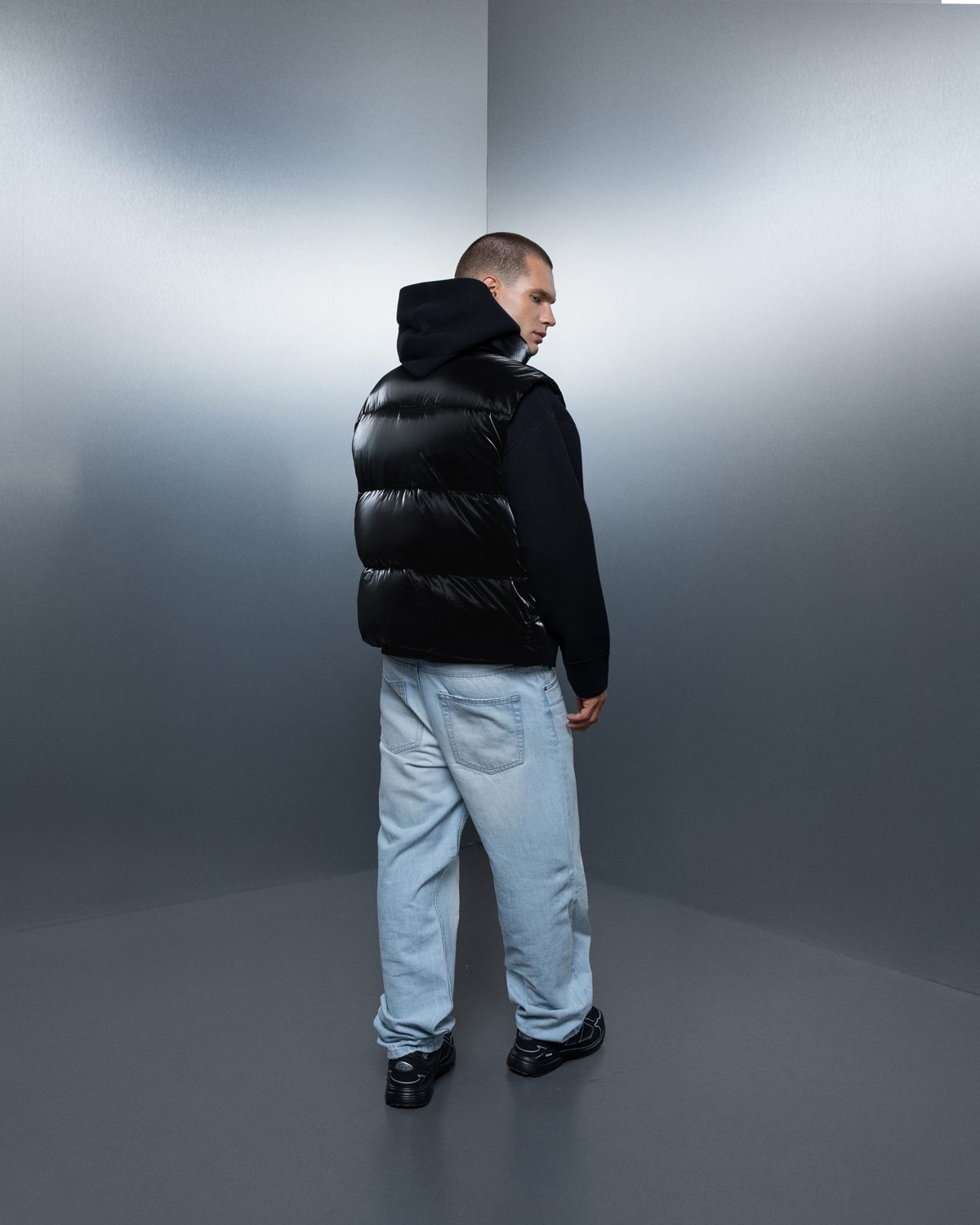 Vest THE ONE oil black - gallery image 3