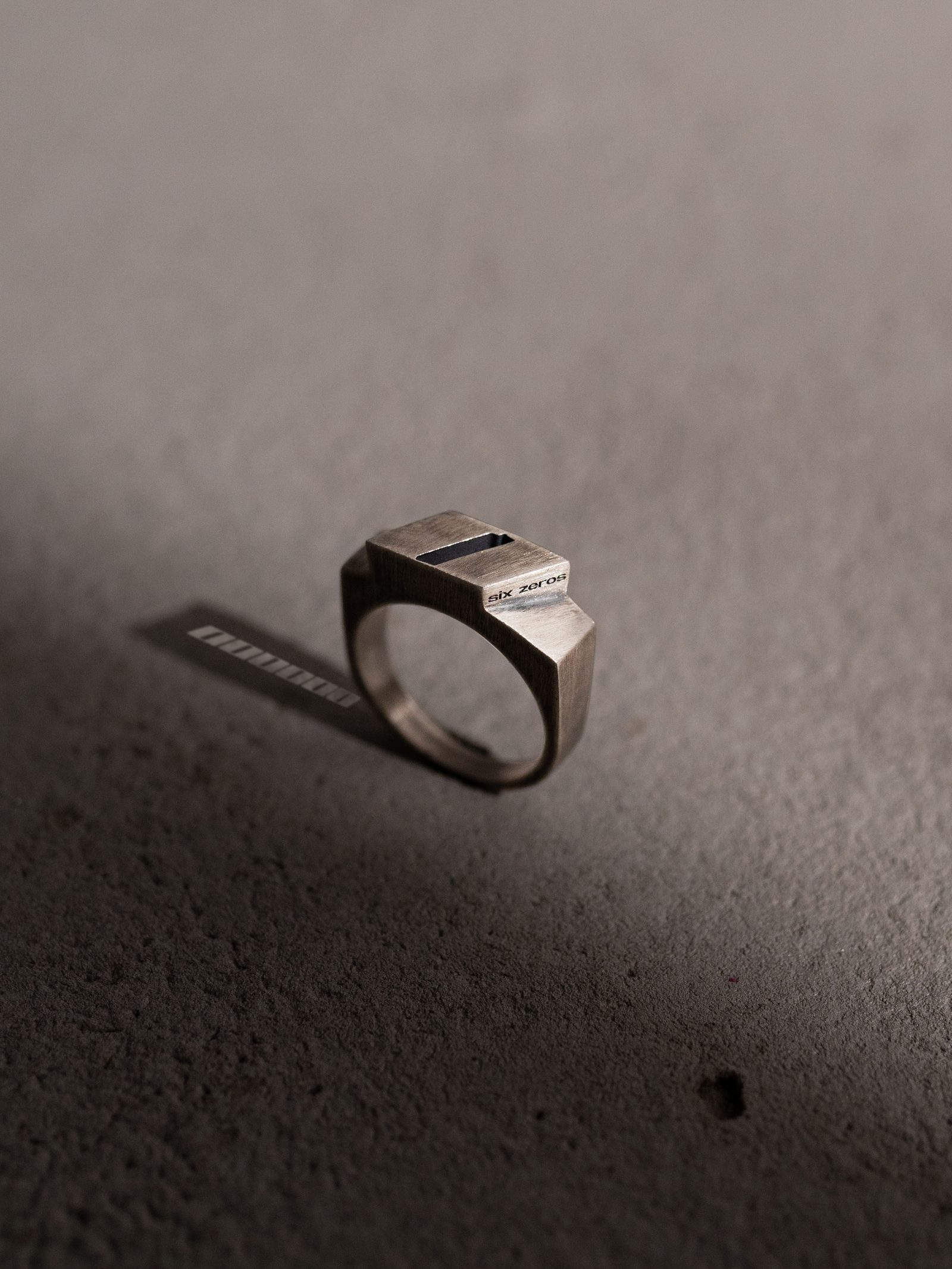 Silver ring Zero - gallery image 1