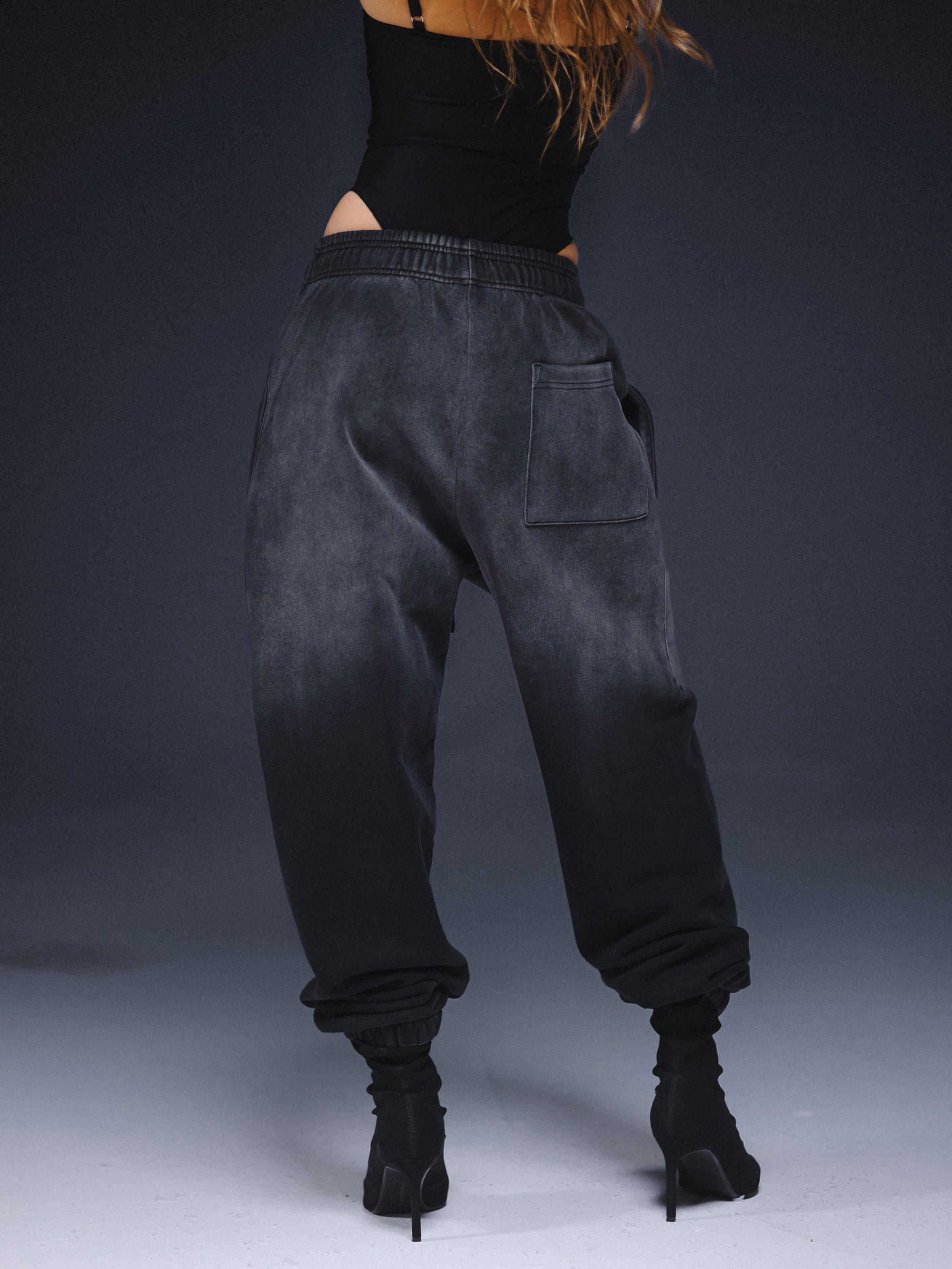 Joggers ONE washed black - gallery image 6