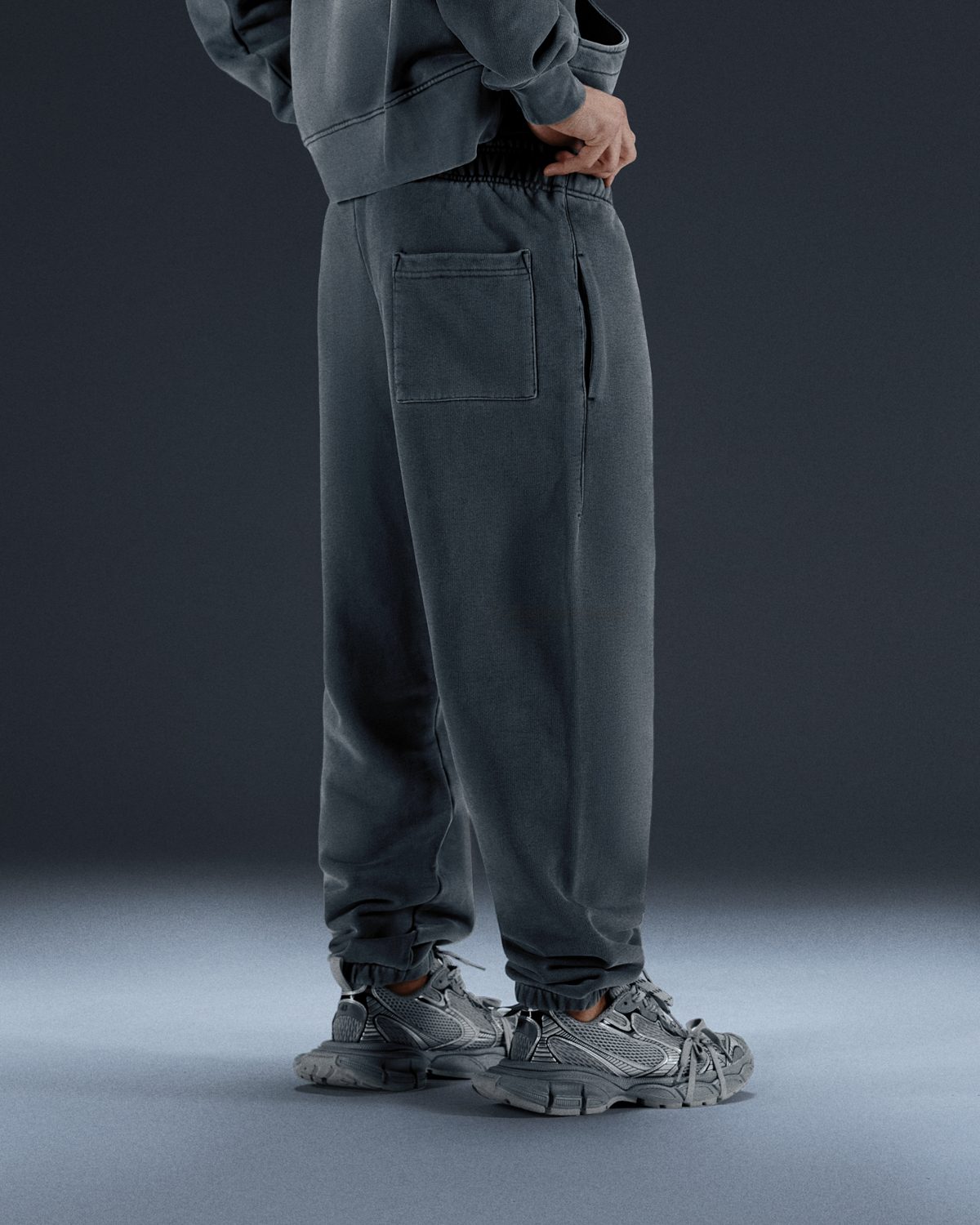 Joggers ONE washed deep blue - gallery image 4