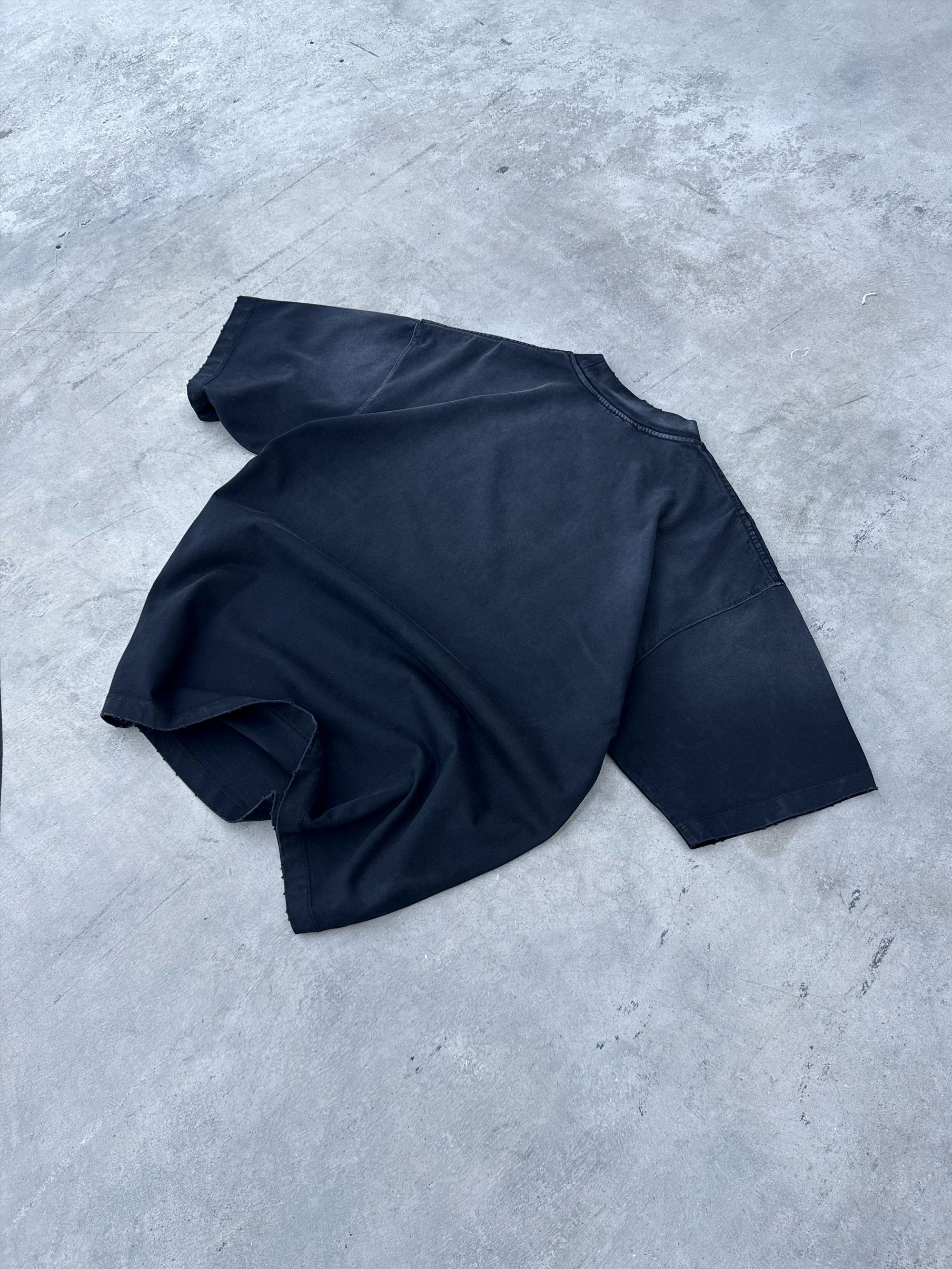 T-shirt ONE washed black - gallery image 3