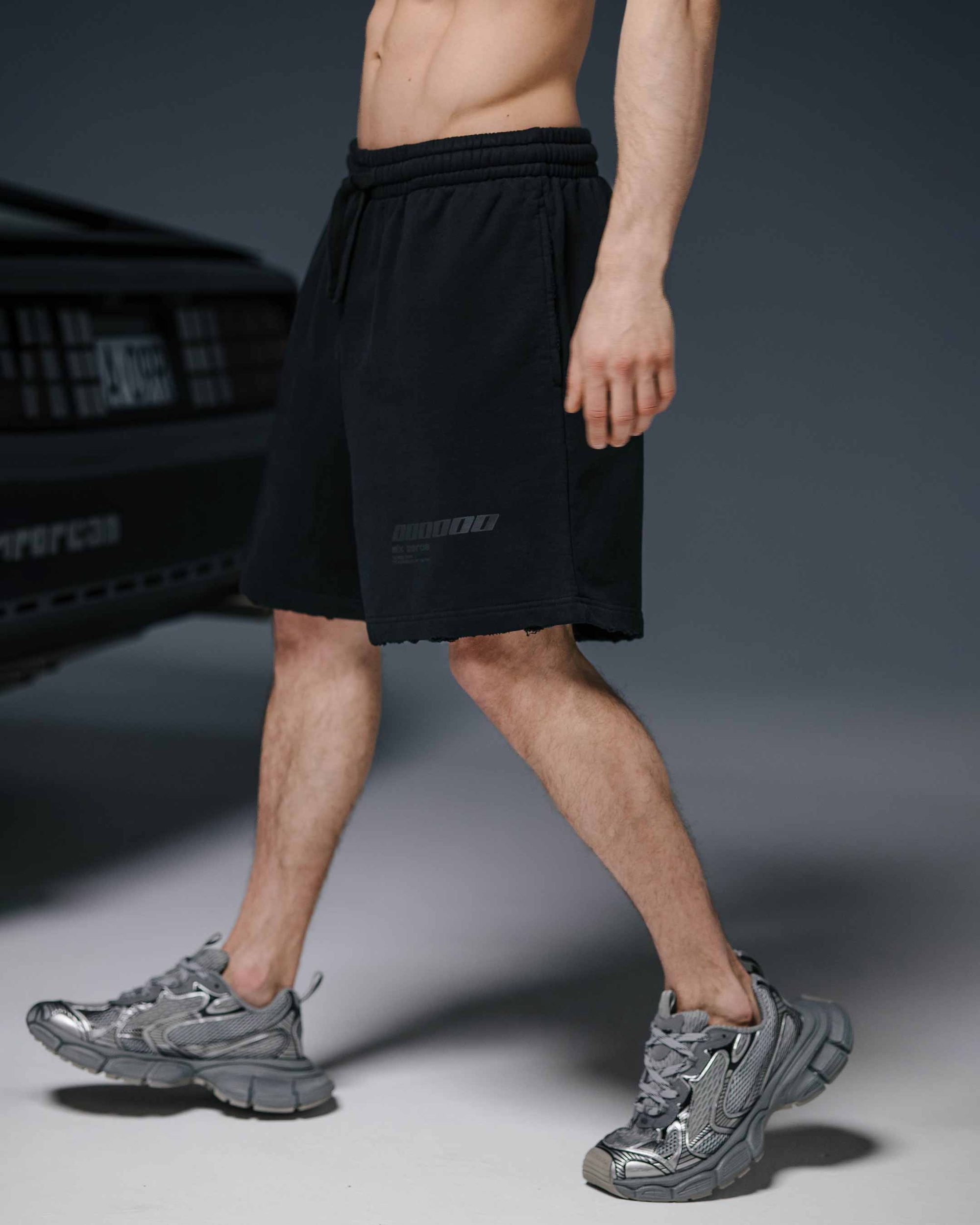 Shorts ONE black - gallery image 2