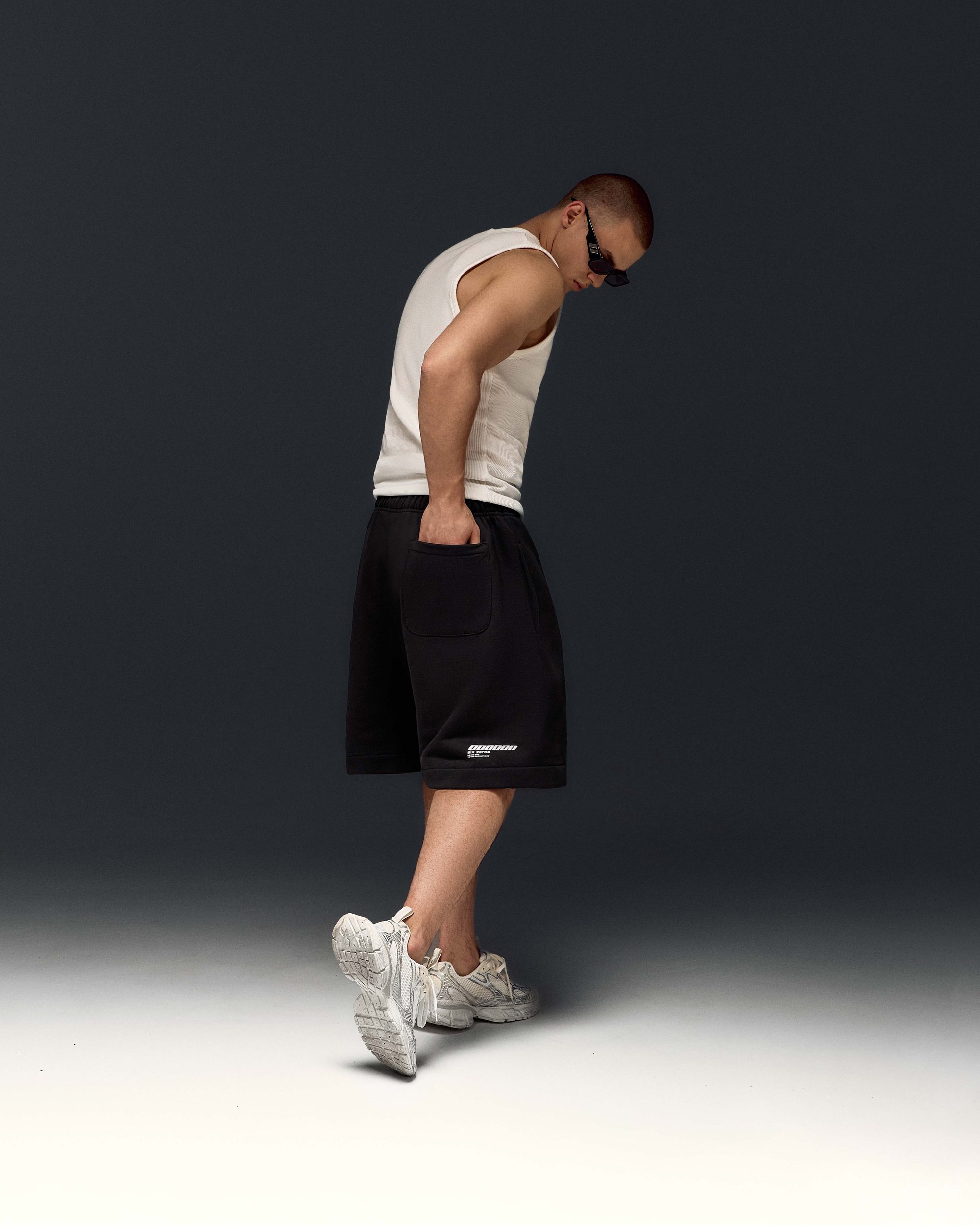 Shorts ONE black white - gallery image 4