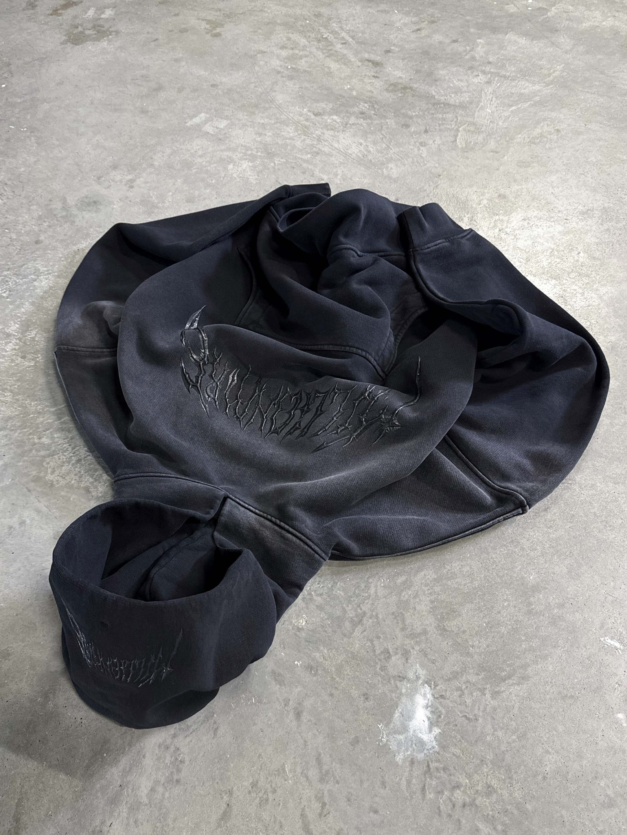 Hoodie Royal 2.0 washed black - gallery image 1