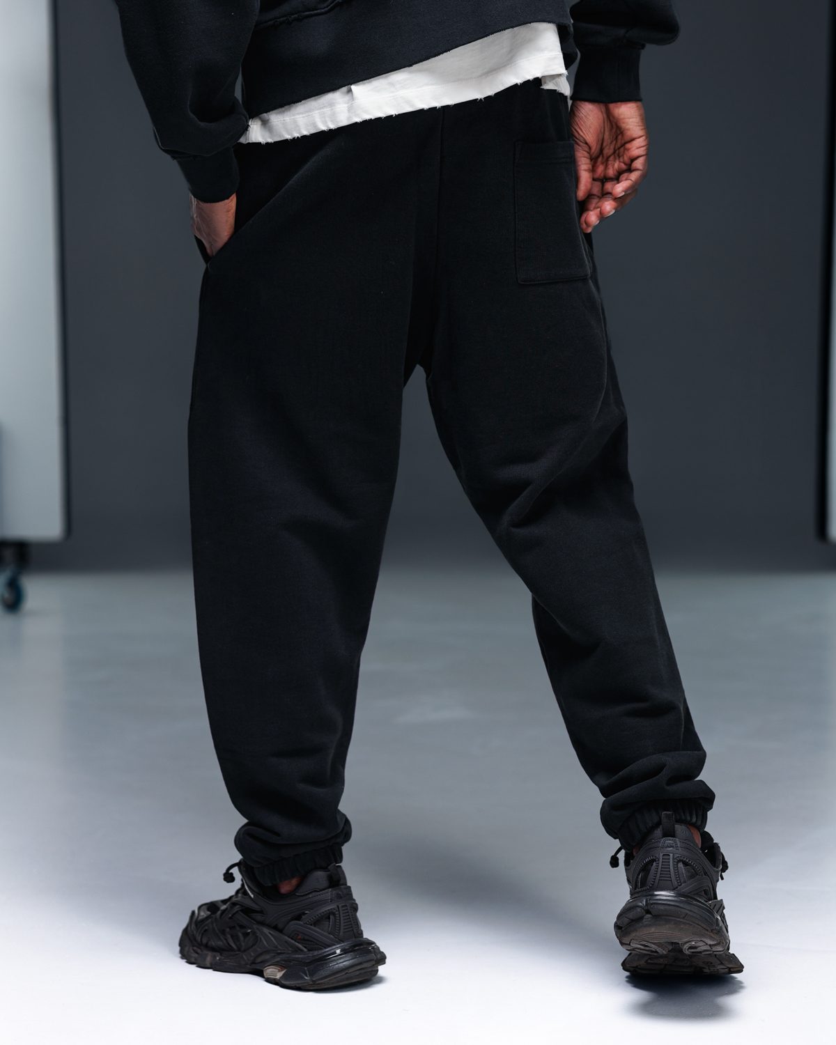 Joggers ONE black white - gallery image 5