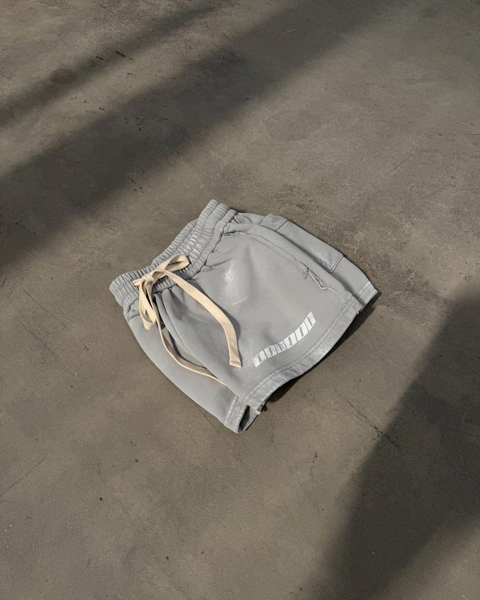 Women's shorts ONE platinum washed - gallery image 2