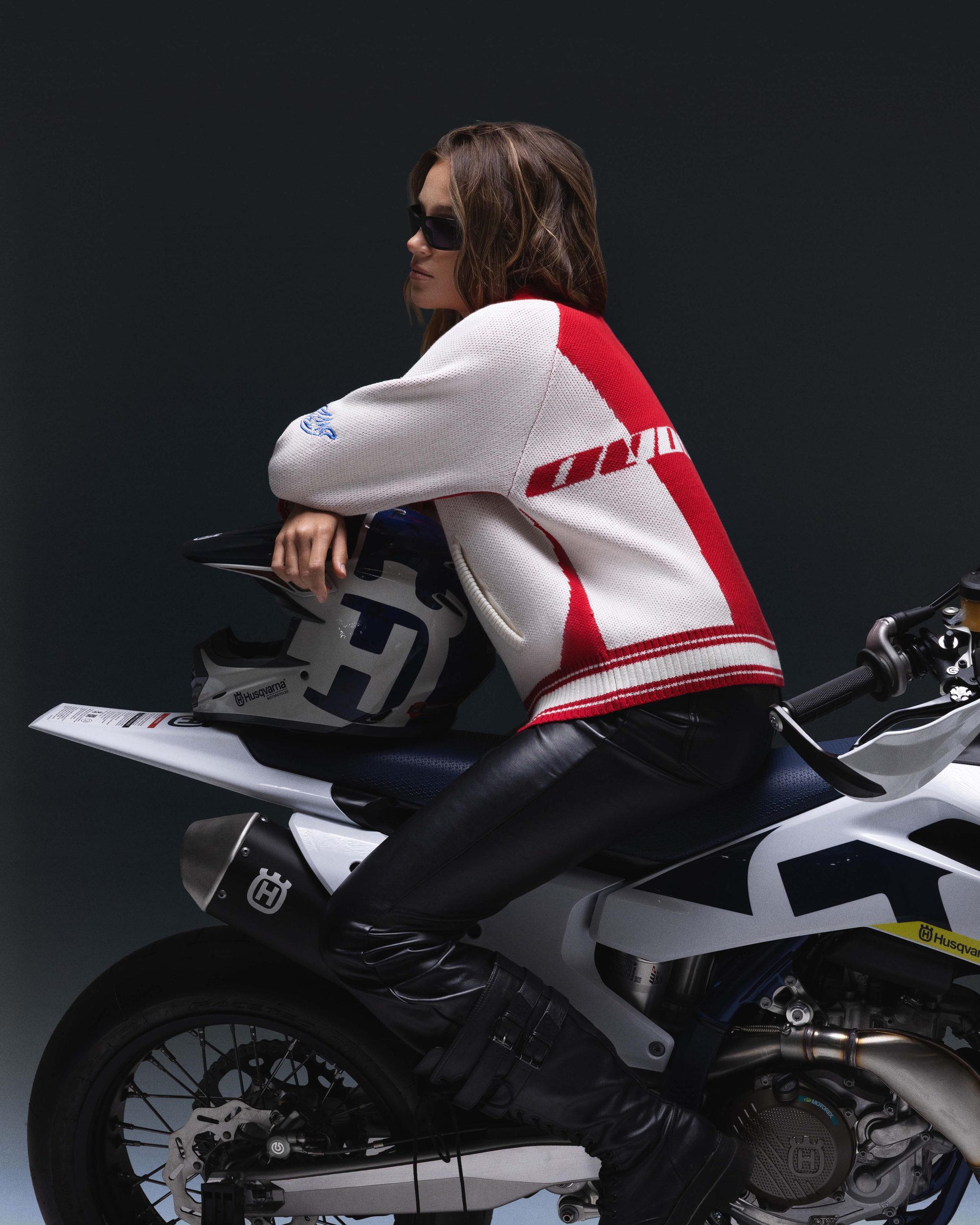 Women's zip-sweater ZERO ruby white - gallery image 5