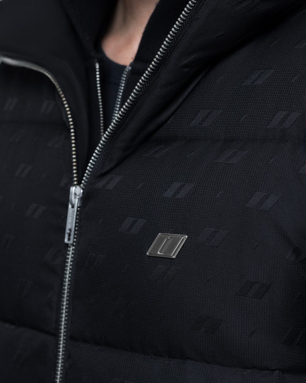 Vest ZERO FORM monogram black - gallery image 13