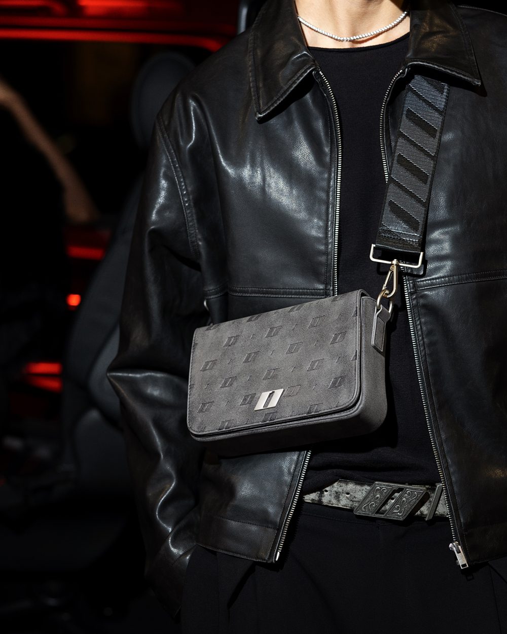 Men's leather bag THE ONE gray - gallery image 8