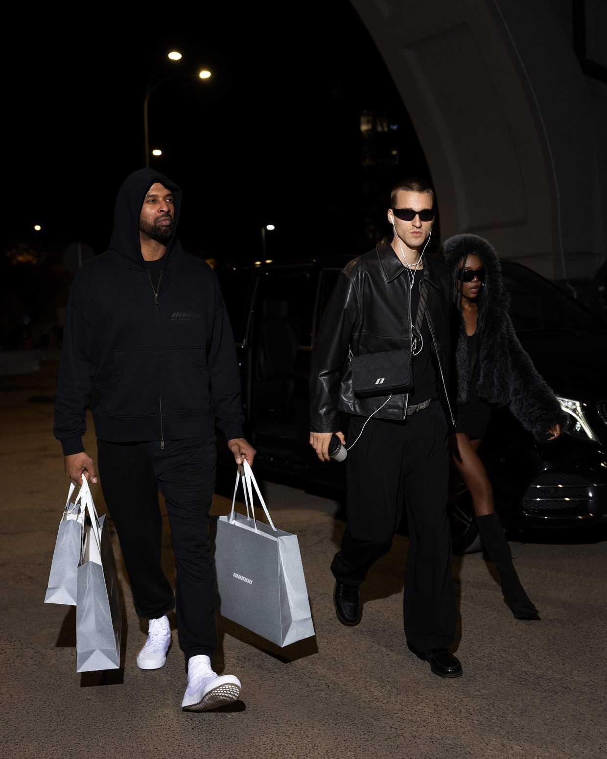 Men's leather bag THE ONE black - gallery image 6