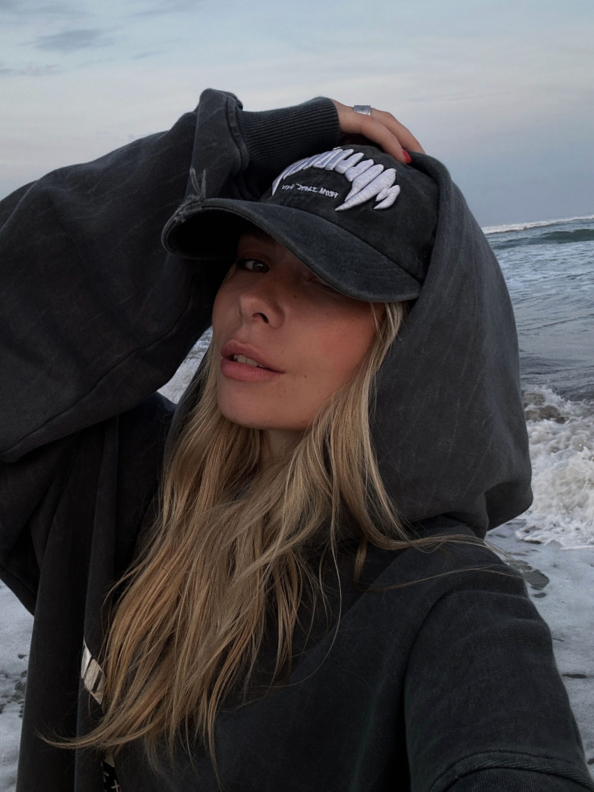 Cap MILLIONAIRE washed grey - gallery image 1