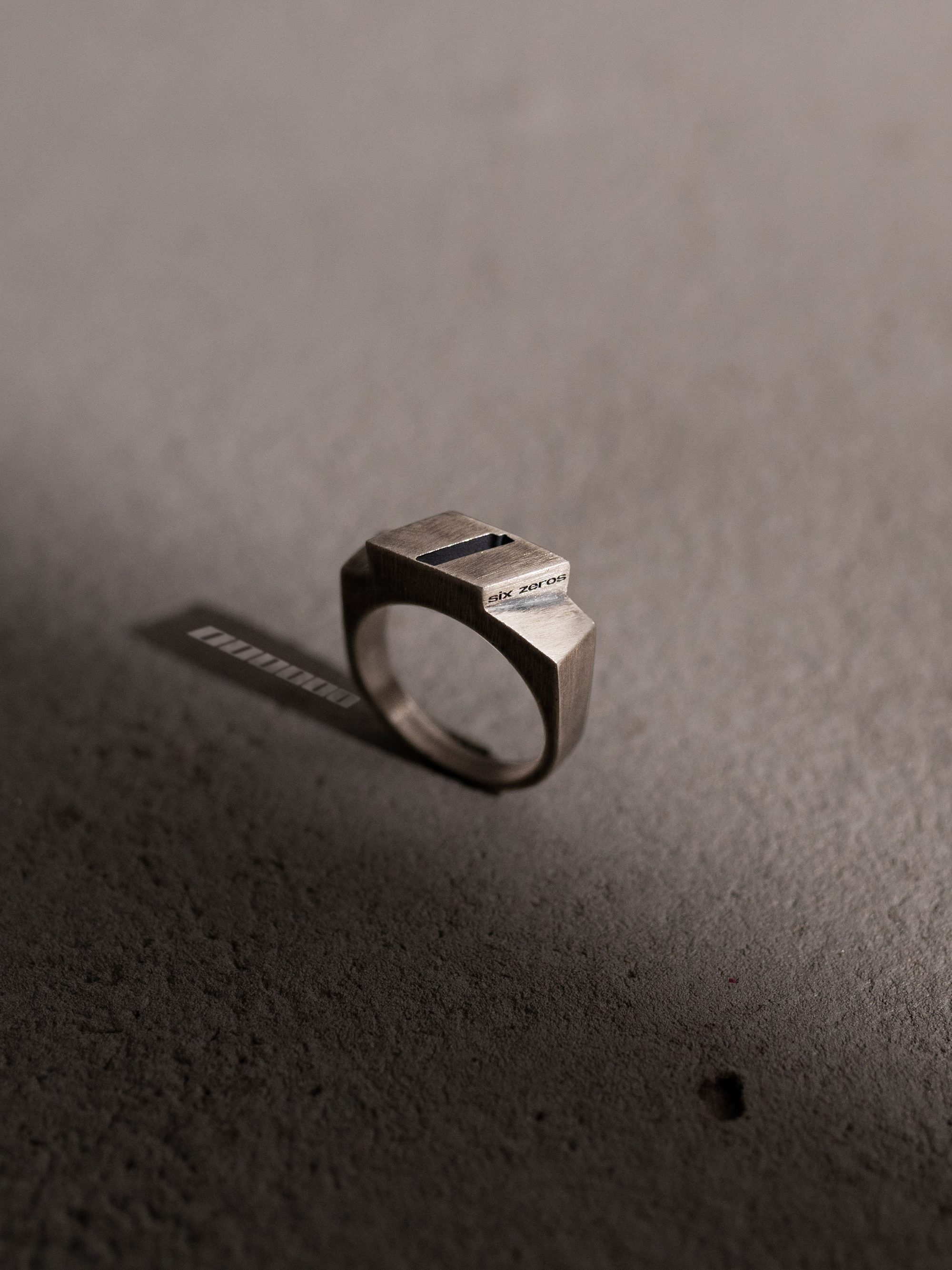 Silver ring Zero - gallery image 1